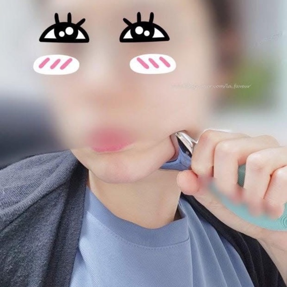 WELLDERMA Cleansing Fish - Vibrating Face-Wash Cleanser Device - Picture 13 of 13